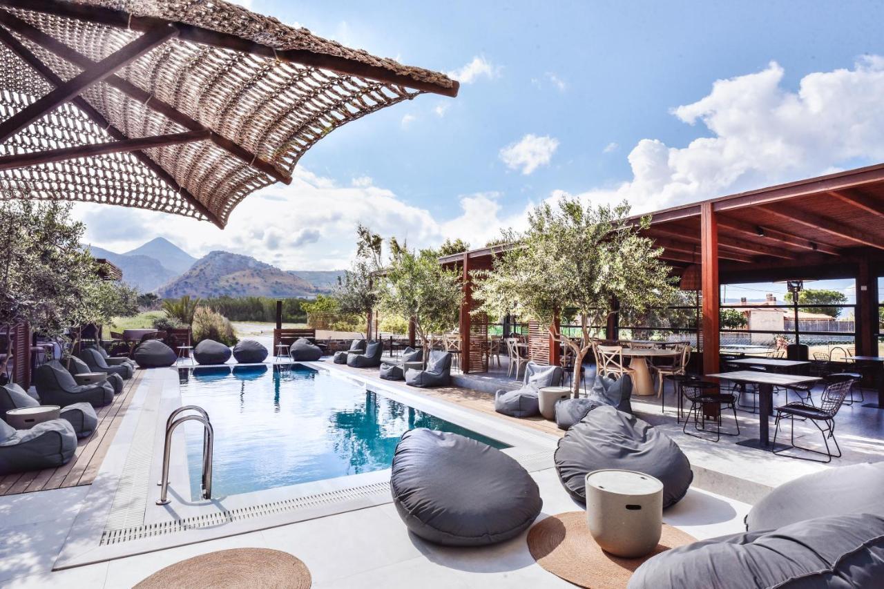 Ikaros Suites Amoudara  Exterior photo